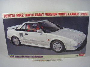 TOYOTA MR2 (AW11) EARLY VERSION WHITE LANNER 1985 1/24 HASEGAWA (KIT ASSEMBLY)