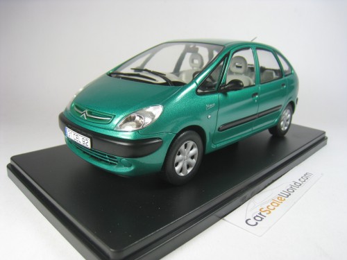 CITROEN XSARA PICASSO 2003 1/24 IXO HACHETTE (GREEN) WITH BLISTER