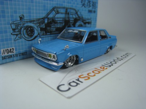 DATSUN 510 PRO STREET KAIDO HOUSE TANTO V1 042 DANIEL WU 1/64 MINI GT (BLUE)