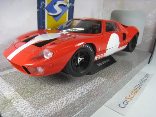 FORD GT40 MK1 1/18 SOLIDO (RED)