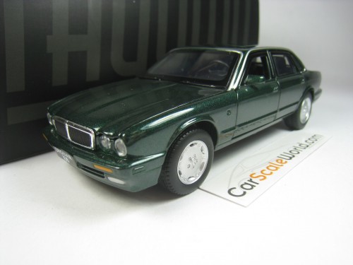 JAGUAR XJ6 1/32 TAYUMO (RACING GREEN)