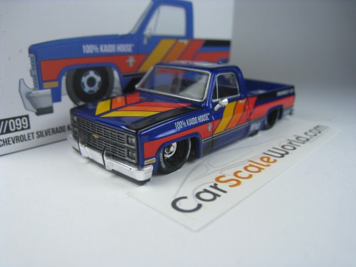 CHEVROLET SILVERADO KAIDO WORKS V2 #099 1/64 MINI GT (BLUE)