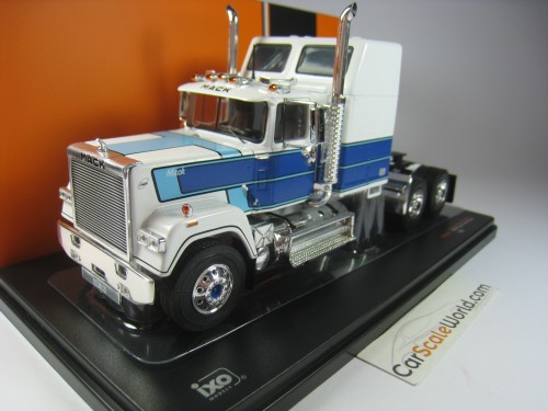 MACK SUPERLINER MAGNUM 1985 1/43 IXO (WHITE/BLUE)