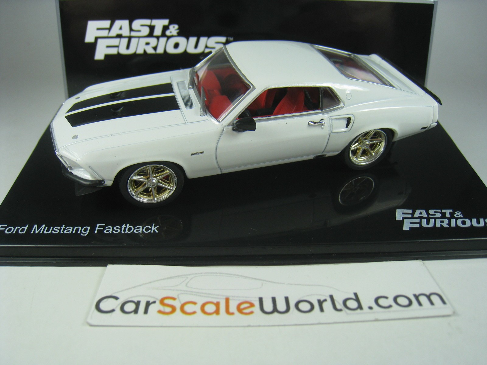 Test comparatif Ford Mustang Fastback 1/43 Ixo Premium X