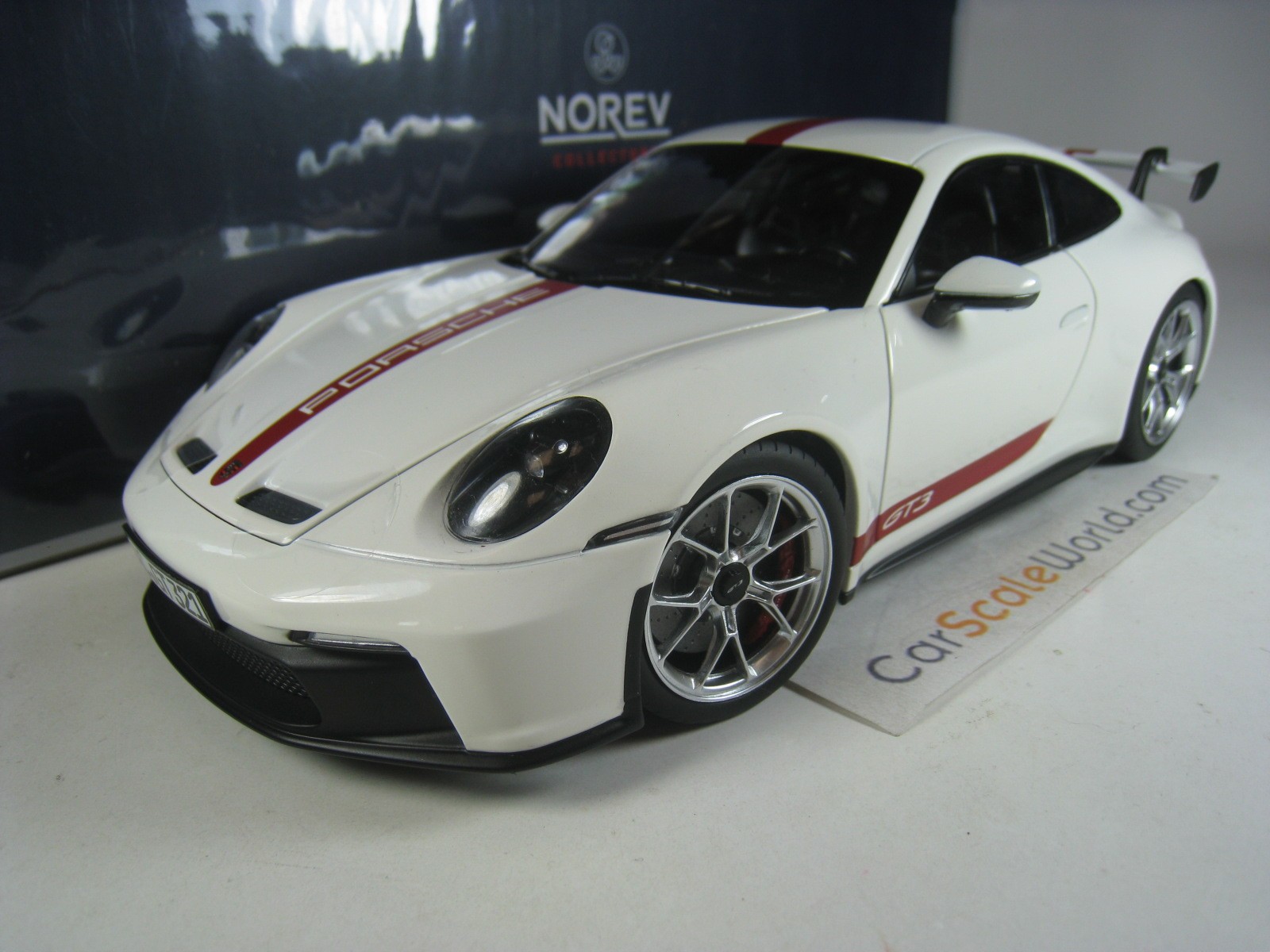 Porsche 911 992 GT3 White Norev 1/18