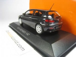 ALFA ROMEO 147 2005 1/43 MAXICHAMPS (BLACK)