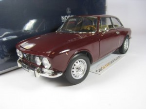 ALFA ROMEO 2000 GTV 1973 1/18 NOREV (MAROON)