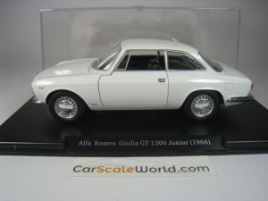 ALFA ROMEO GIULIA GT 1300 JUNIOR 1966 1/24 LEO MODELS (WHITE)