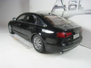 AUDI A6 L (C7) 1/18 PAUDI MODELS (BLACK)