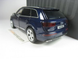 AUDI Q7 1/32 TAYUMO (BLACK)