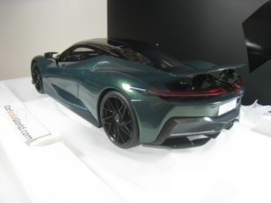 AUTOMOBILI PININFARINA BATTISTA 2021 1/18 TOP SPEED (VERDE PARADISO)