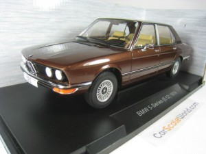 BMW 520 - 5 SERIES E12 1974 1/18 MCG (TOPAZ BROWN 