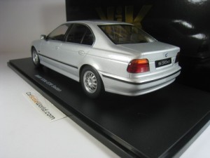 BMW 530D E39 1998 - 5 SERIES - 1/18 KK SCALE (SILVER METALLIC)