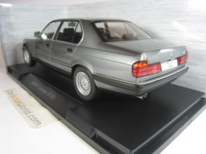 BMW 7 SERIES E32 - 740i 1992 1/18 MCG (GREY)
