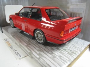 BMW M3 E30 1986 1/18 SOLIDO (RED)