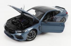 BMW M8 COMPETITION COUPE 2020 1/18 MINICHAMPS (BLUE METALLIC)