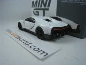 BUGATTI CHIRON SUPER SPORT 1/64 MINI GT (WHITE)