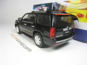 CADILLAC ESCALADE 2007 1/43 SOLIDO (BLACK)