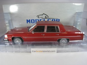 CADILLAC FLEETWOOD BROUGHAM 1982 1/18 MCG (BURGUNDY)