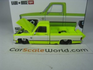 CHEVROLET SILVERADO KAIDO WORKS V1 #112 1/64 MINI GT (FLO YELLOW)