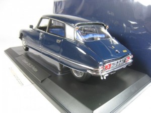 CITROEN DS 23 PALLAS 1974 1/18 NOREV (ORIENT BLUE)