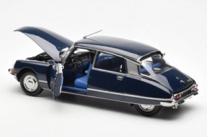 CITROEN DS 23 PALLAS 1974 1/18 NOREV (ORIENT BLUE)