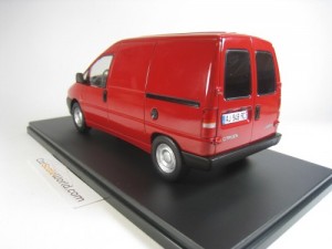 CITROEN JUMPY 1995 1/24 IXO HACHETTE (RED) WITH BLISTER