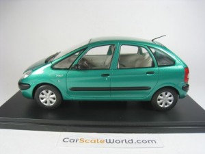 CITROEN XSARA PICASSO 2003 1/24 IXO HACHETTE (GREEN) WITH BLISTER