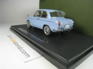 DAIHATSU COMPAGNO BERLINA 800 1963 1/43 EBBRO (BLUE)