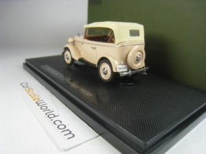 DATSUN 17 PHAETON 1938 1/43 EBBRO (IVORY)