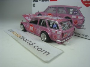 DATSUN 510 WAGON KAIDO HOUSE 012 1/64 MINI GT (PINK)