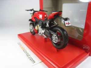 DUCATI SUPER NAKED V4 S 1/24 MAISTO (RED)