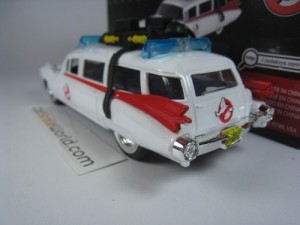 ECTO 1 GHOSTBUSTERS 1/43 APROX. JADA TOYS 