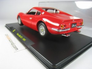 FERRARI DINO 206 GT 1967 1/24 BBURAGO CENTAURIA (RED)