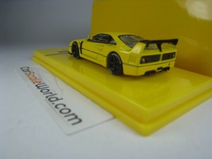 FERRARI F40 LM 1/64 TARMAC (YELLOW)