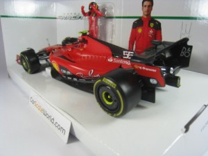 FERRARI SF23 2023 WITH CARLOS SAINZ FIGURE 1/24 BBURAGO