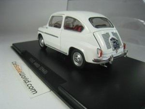 FIAT 600 D 1960 1/24 LEO MODELS (WHITE)