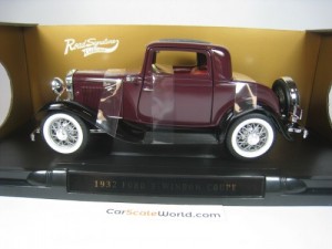 FORD 3-WINDOW COUPE 1932 1/18 ROAD SIGNAURE - LUCKY DIECAST (DARK RED)