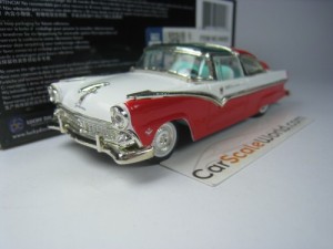 FORD CROWN VICTORIA 1955 1/43 YAT MING - ROAD SIGNATURE (REDWHITE)