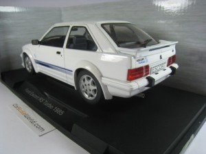 FORD ESCORT RS TURBO 1985 1/18 MCG (WHITE)