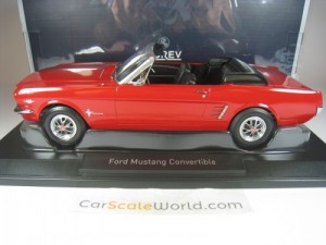 FORD MUSTANG CONVERTIBLE 1966 1/18 NOREV (RED)
