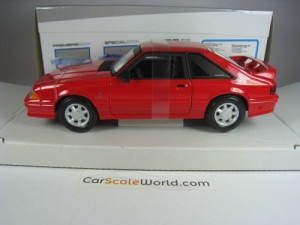 FORD MUSTANG SVT COBRA 1993 1/24 MAISTO (RED)