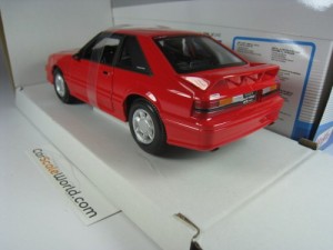 FORD MUSTANG SVT COBRA 1993 1/24 MAISTO (RED)