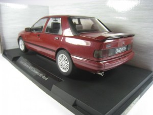 FORD SIERRA COSWORTH 4X4 1992 1/18 MCG (BURGUNDY)