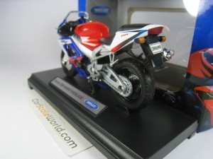 HONDA CBR 900RR FIREBLADE 1/18 WELLY (RED/BLUE)