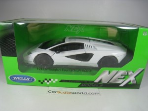 LAMBORGHINI COUNTACH LPi 800-4 1/24 WELLY (WHITE)