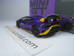 LAMBORGHINI HURACAN STO 1/64 MINI GT (VIOLA PASIFAE)