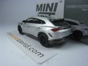 LAMBORGHINI URUS PERFORMANTE 1/64 MINI GT (GRIGIO NIMBUS)