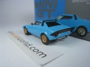 LANCIA STRATOS HF STRADALE 1/64 MINI GT (AZZURO CHIARO)