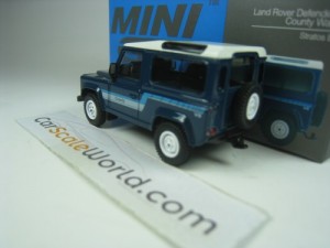 LAND ROVER DEFENDER 90 COUNTRY WAGON (LHD) 1/64 MINI GT (STRATOS BLUE)